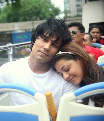 Jeena Marna Sikha Diya Lyrics Do Lafzon Ki Kahani 2016