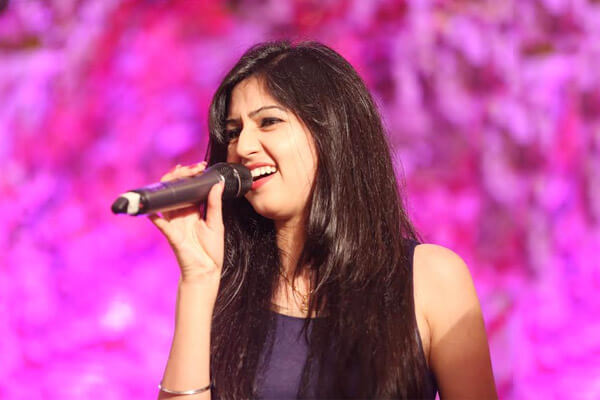 Akanksha Bhandari (1)