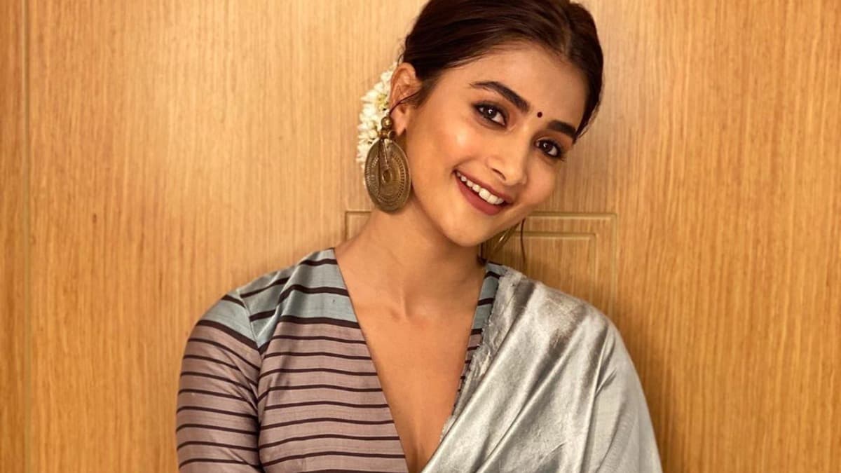 Pooja Hegde (1)