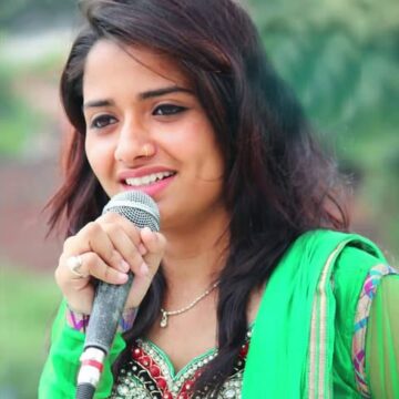 Ruchika Jangid Singer (1)