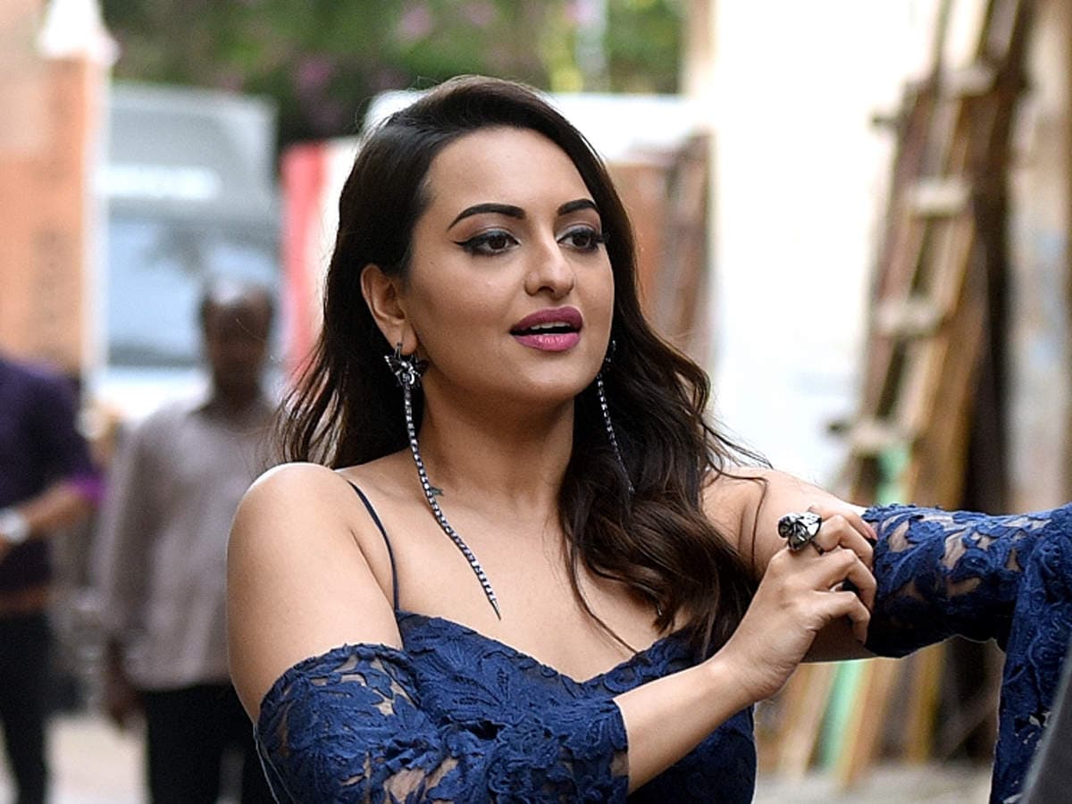 Sonakshi Sinha (1)